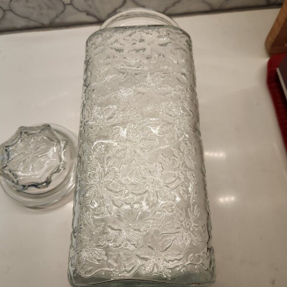 Princess House Fantasia Large Canister & Lid #530 Poinsettia Canister Jar Vtg - Picture 4 of 7